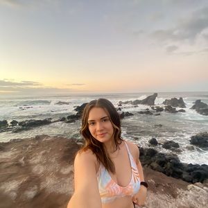 Meet your Posher, Mikayla